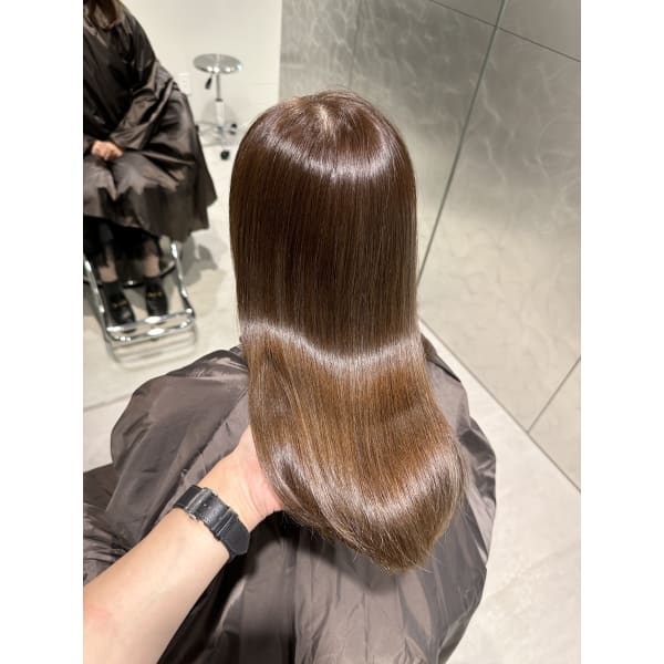 カット+トレンドカラー+美髪トリートメント¥18000→¥15000