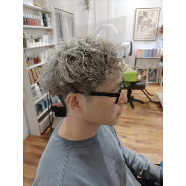 カット＋パーマ＋REZOクレンジング+魔法のトリートメント+スパ　￥13750〜→￥12100〜