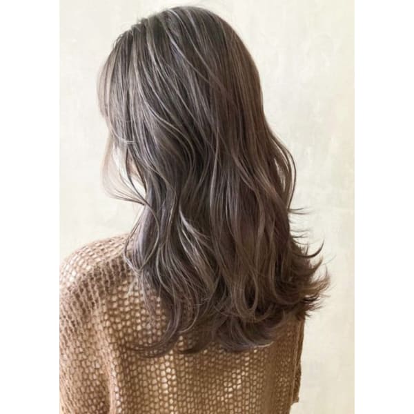 【平日限定】贅沢オイルカラー白髪染めリタッチ＋カット＋プチスパ ¥11000