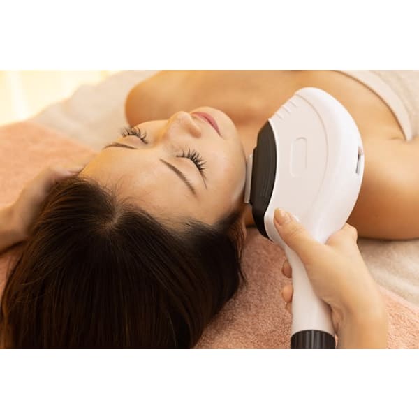 小顔&スベ肌のセット♪毛穴洗浄+小顔リフトアップ付きフルコース小顔全身脱毛