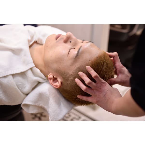 選べる!ヘッドスパ+デザインカット【シェービング付】¥9350~
