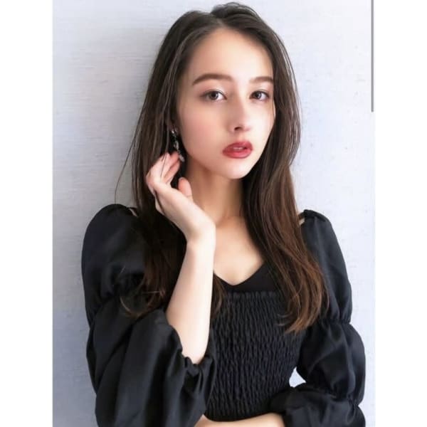 [韓国小顔ヘア]前髪+顔周りカット＋1stepトリートメント＋コテ巻き ¥4500
