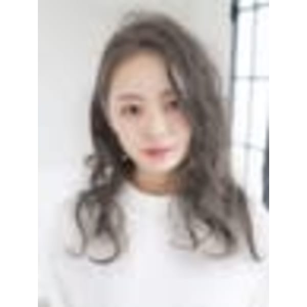 【12月限定♪】【抜け感、透明感抜群】カット×イルミナカラー×美髪トリートメント ￥8,980