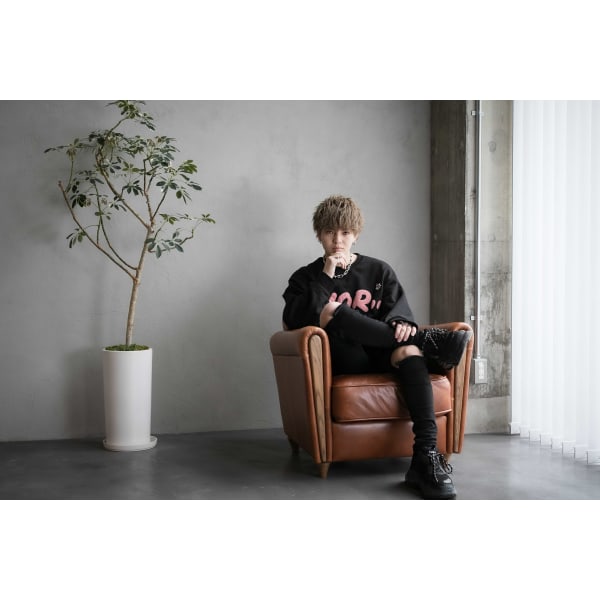 【メンズ限定◎】イルミナカラーorアディクシー+カット+選べるトリートメント