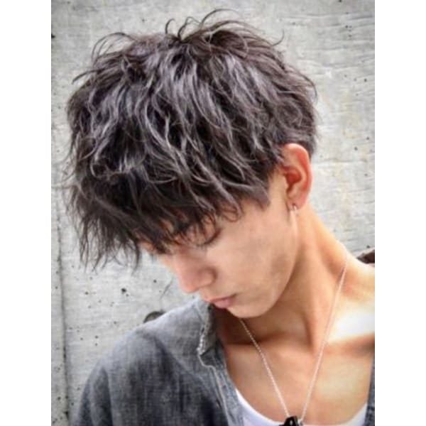 【メンズ限定】スパイラルorツイストスパイラルパーマ+カット¥12,500