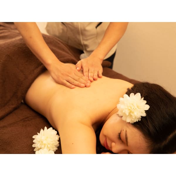 【人気No.2】全身スッキリ♪極癒しアロマオイルマッサージ90分