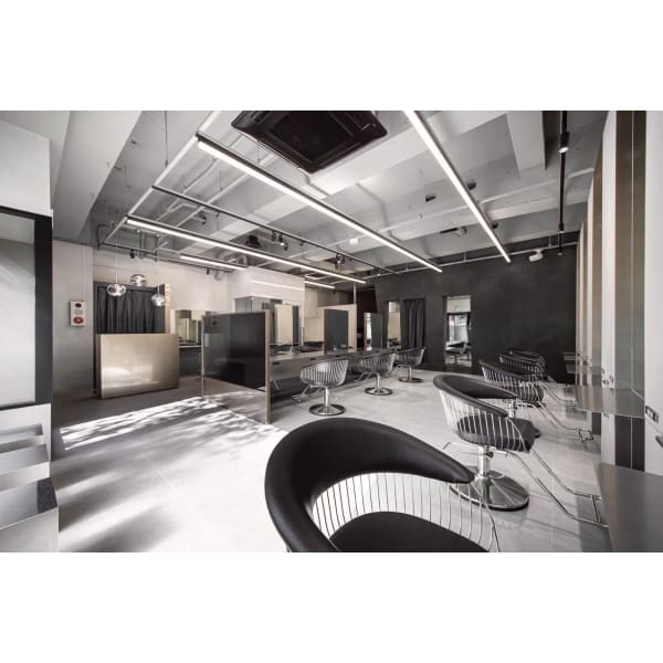 HAIR & MAKE EARTH 鶴見店