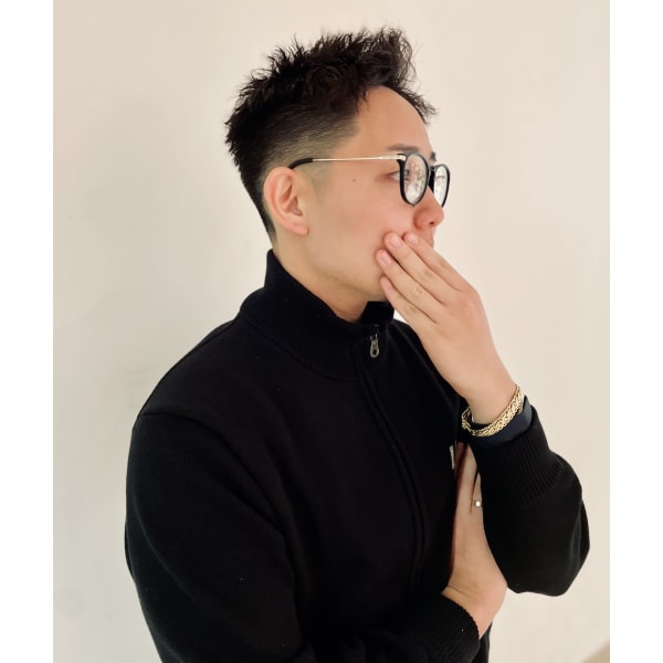 【メンズリピーター限定】似合わせカット+眉カット+炭酸ヘッドスパ(30分コース) ¥11000