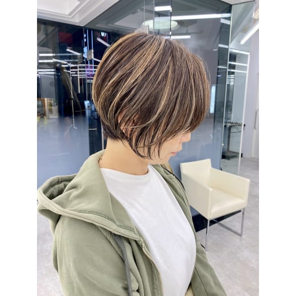 【平日限定】カット+白髪ぼかしハイライト+クイックトリートメント ¥13200