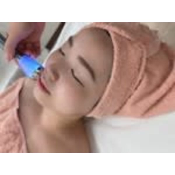 ニキビケアで輝く美肌へ・・♪最先端ケア◎細かい超音波でニキビケア&艶肌¥3800