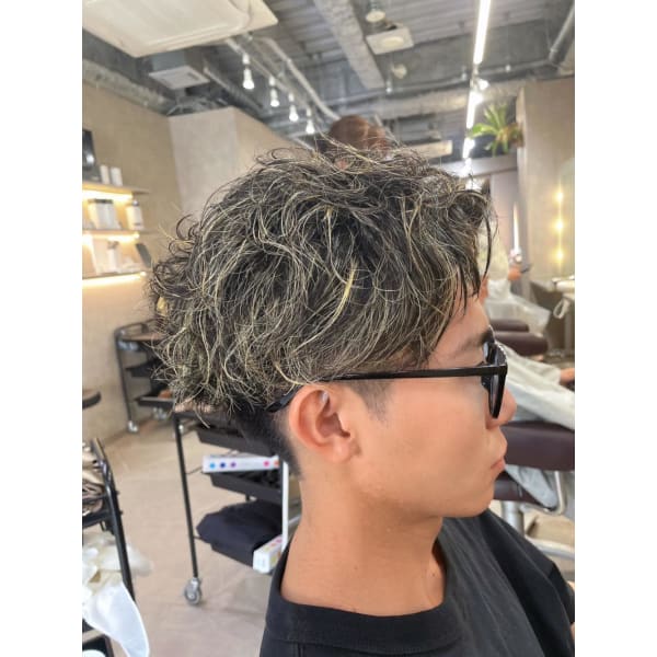 【メンズ初回限定】メンズカット＋メンズカラー＋ヘッドスパ（白髪染め対応可能）＋眉カット