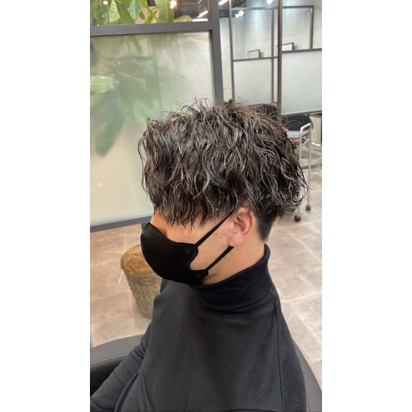 メンズカット+ツイストパーマ、スパイラルパーマ、ツイスパ、波巻き¥12400