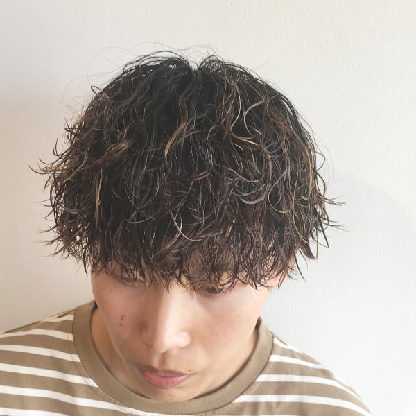 メンズカット＋ツイストスパイラルパーマ￥12,000