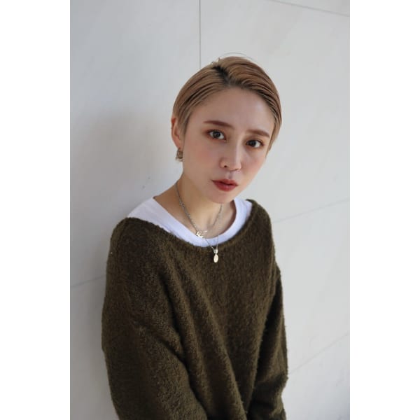 【毎朝のスタイリング楽チン】骨格矯正カット+シャンプー+マイクロバブル