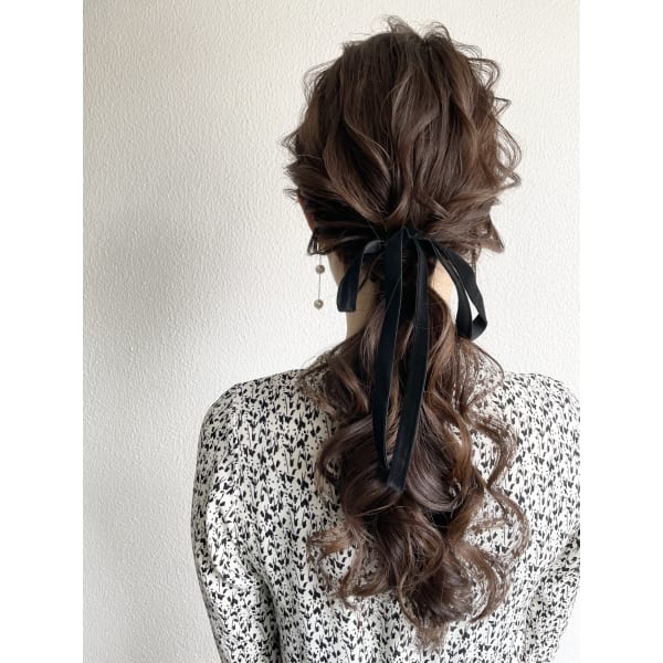 【リボン付き】10:00〜14:45 ヘアセット ¥2900