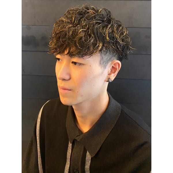 【平日限定】メンズカット＋ツイスト/スパイラルパーマ　￥10,480【90分】