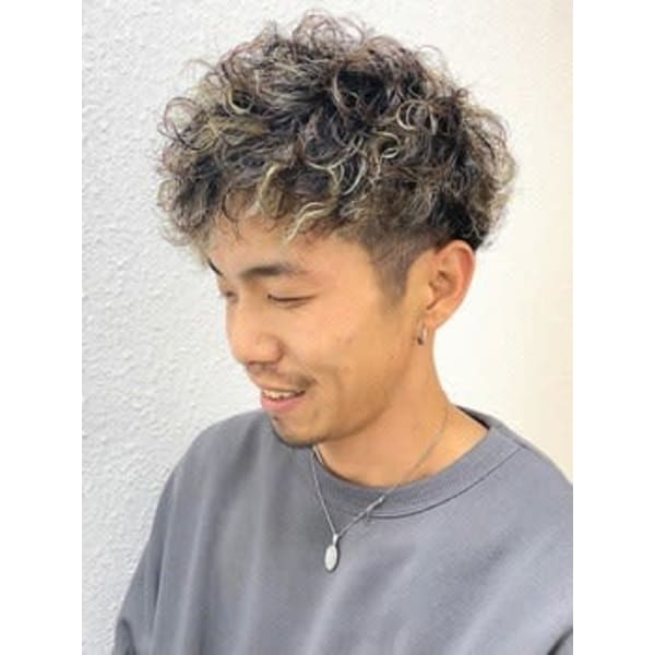 【イメチェンならこちら◎】メンズカット＋カラー＋パーマ￥13,200