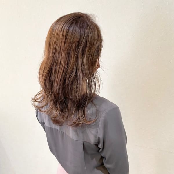 『アドミオカラー』+カット+抗酸化トリートメント ¥9900