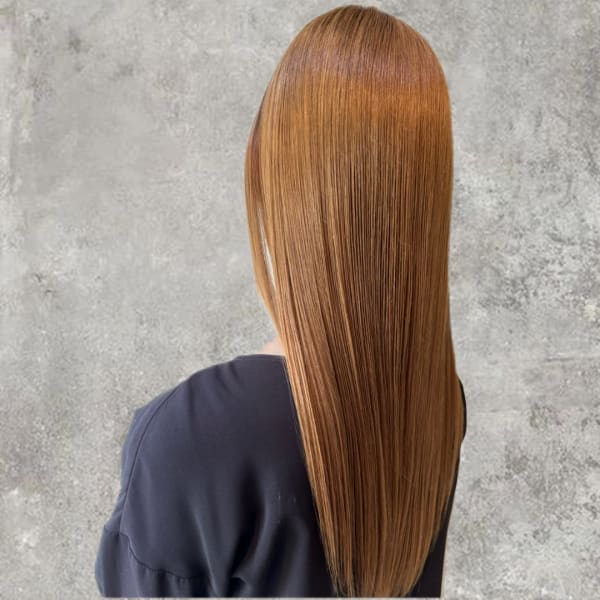 デザインカット+しなやかストレートパーマ　26,400円→18,480円