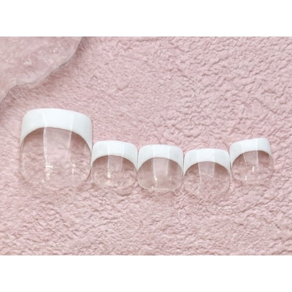 【オフ無料】【フットネイル】フレンチ[楽天]