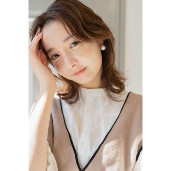 カット＋ヘアケア専門店の艶潤いのトリートメント H001