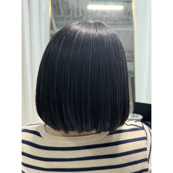 髪質改善純度100％トリートメント＋縮毛矯正＋カット　ホームケア付き！