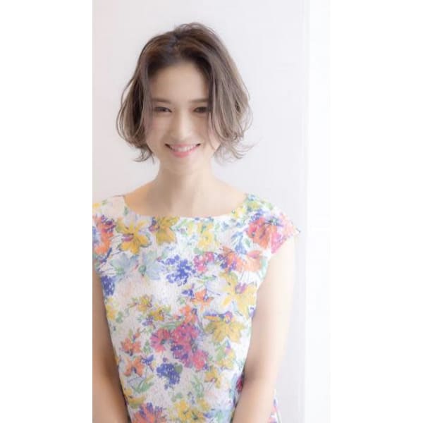 【 人気NO.1メニュー 】カット＋カラー＋4STEPトリートメント（CAREPRO付） 