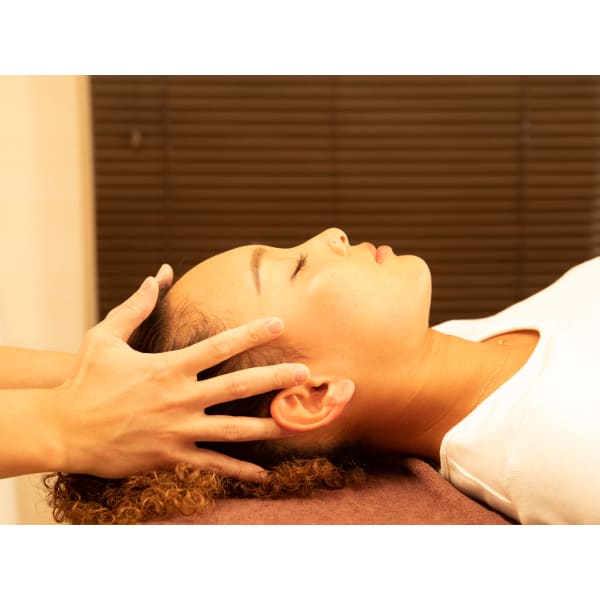 【リピーター続出】眼精疲労、頭痛にも効く頭蓋骨小顔矯正30分¥5,000