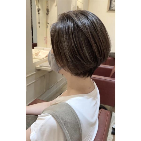 カット+白髪ぼかしハイライト+カラー+2stepトリートメント¥15000 3時間前後