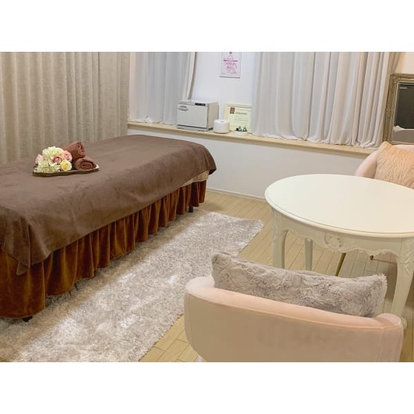 本格ロミロミマッサージ＆美肌改善専門店 LUNA ティアラ