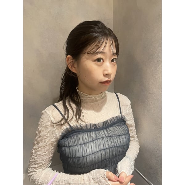 『平日14時~限定』カット+艶カラー+トリートメント¥11000→¥7700