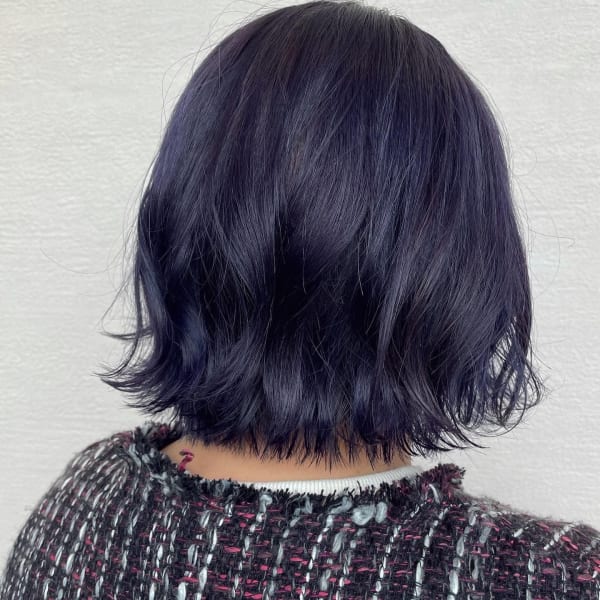 劇的なツヤ感オイルカラー＋カット＋Aujuaトリートメント￥13500～