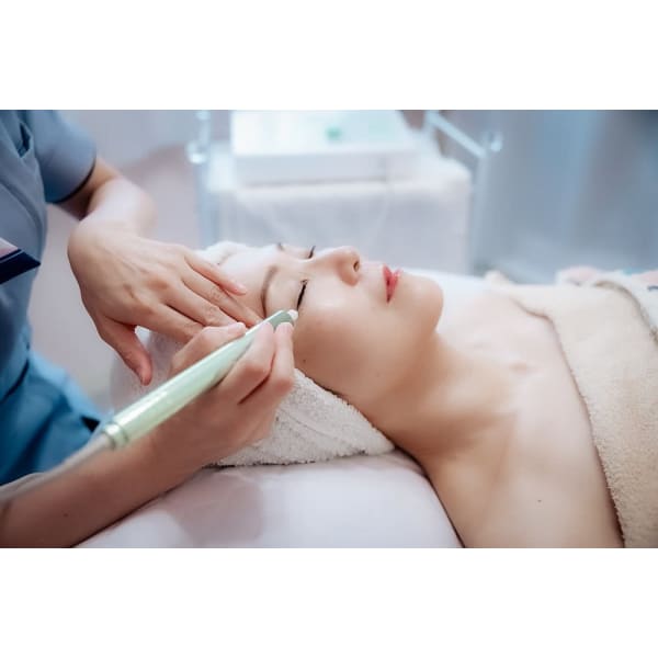 【しみ】シンプルコース★シミケア 超音波毛穴洗浄付 約30個当てられます　70分コース