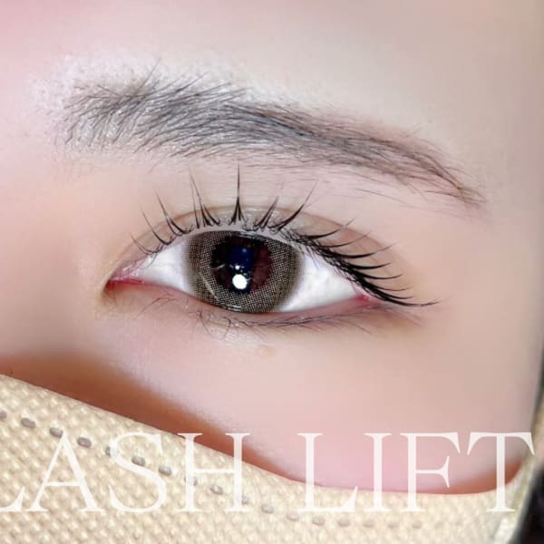 パリジェンヌのワンランク上♪似合わせラッシュリフト/デザインも選べるまつ毛パーマ(美容液仕上げ付)