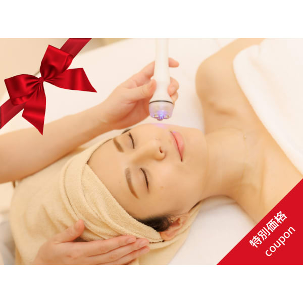 【初回限定/小顔フェイシャル60分】ハイパーナイフ+強圧リンパマッサージ