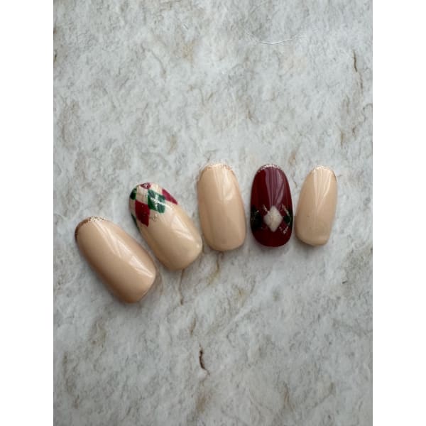 OPEN記念500円OFF! 12月まで開催☆☆オススメネイル☆☆4本~アート【ベース自由】