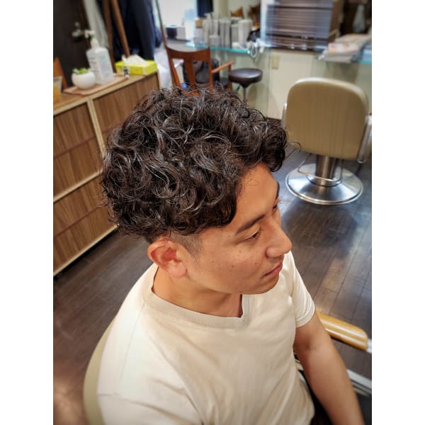 ハイグレードパーマ（メンズカット＆トリートメント込）￥15400～