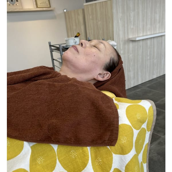 ご新規限定☆女性のお顔剃り☆ハンドマッサージも付けてリフトアップ☆