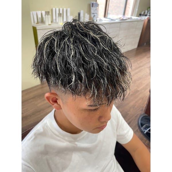 ★男性限定★カット+ツイストorスパイラルパーマ¥15000