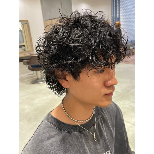〈新規限定 / トレンド〉メンズカット＋ツイストorスパイラルパーマ [三軒茶屋]