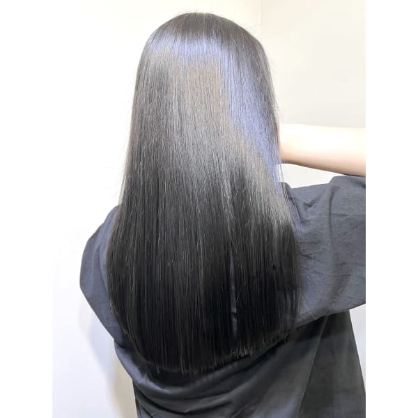 【自然な質感♪】艶髪縮毛矯正+カット