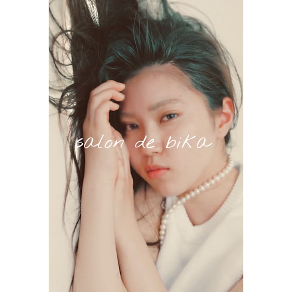 【自然な仕上がりに】縮毛矯正＆似合わせカット＆TR￥18,700