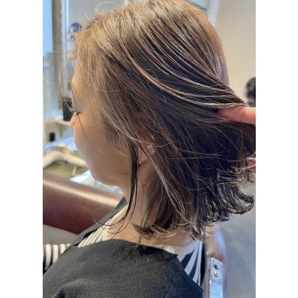 【6】 NEW【カット＋白髪ぼかしハイライト＋根元カラー】大人気のクーポンです！