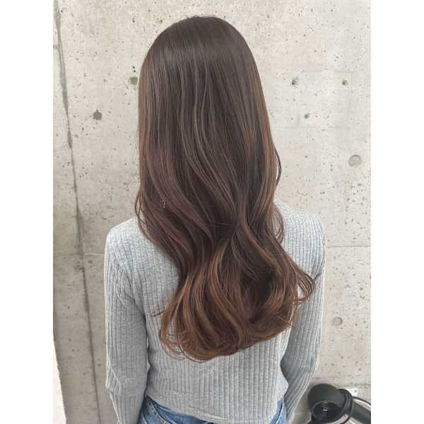 白髪染めリタッチ＋ケラスターゼトリートメント￥4400