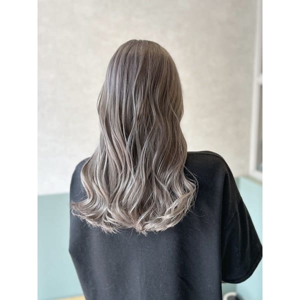 【当店人気No.3☆】最新 キラテラカラー＋カット＋2Step TR ￥8,400