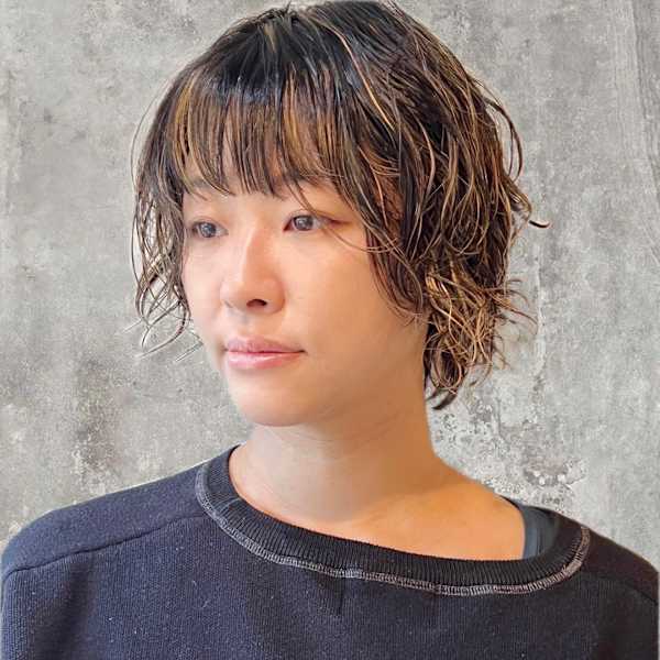 デザインカット＋垢抜けパーマ＋滑らか保湿トリートメント　17,820円→12,474円