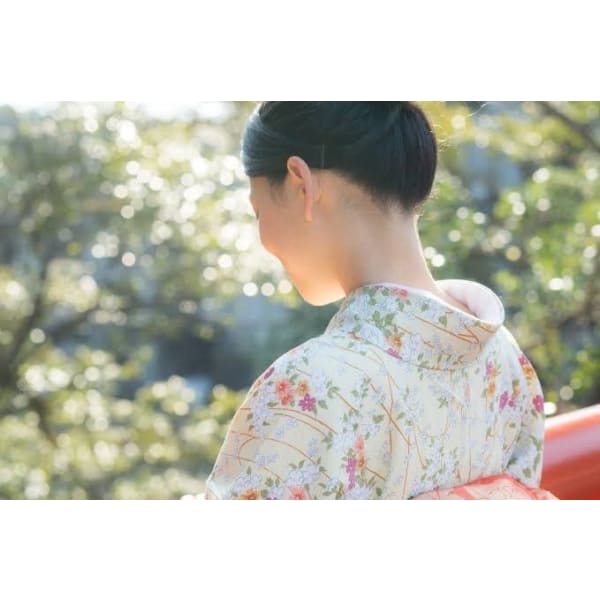 【顔&うなじシェービング(まゆ上/もみあげ/生え際込】¥5000 和装/お試し◎