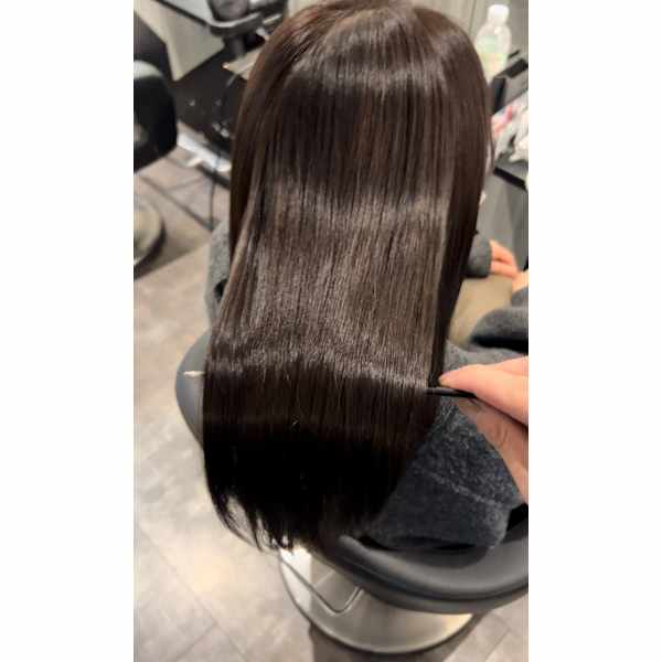 【うるつや・色持ちup♪】小顔補正カット+内部補修tr入りイルミナカラー+髪質に合った改善Tr