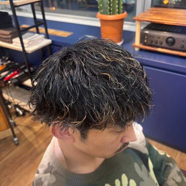 【新規メンズ限定】ツイストスパイラル・波パーマ+カット+マイクロバブル
