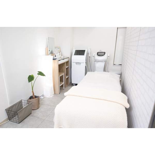 エステ＆リラクSalonReve/メンズ/脱毛/眉毛/毛穴